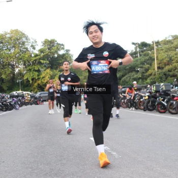 Runner Photo 3793910