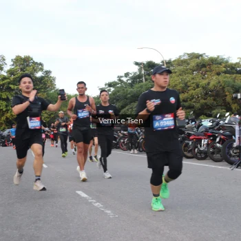 Runner Photo 3793937