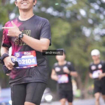 Runner Photo 3793945