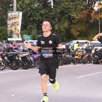 Runner Photo 3793946