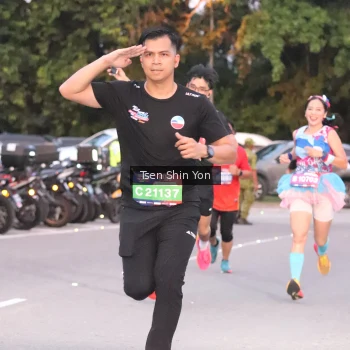 Runner Photo 3793953