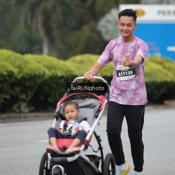 Runner Photo 3794032