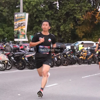 Runner Photo 3794188