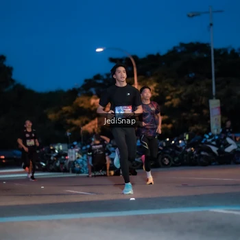 Runner Photo 3794221