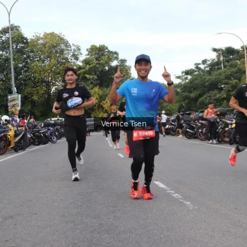 Runner Photo 3794246