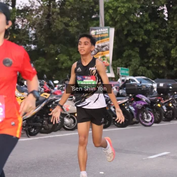 Runner Photo 3794279