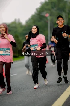 Runner Photo 3794318