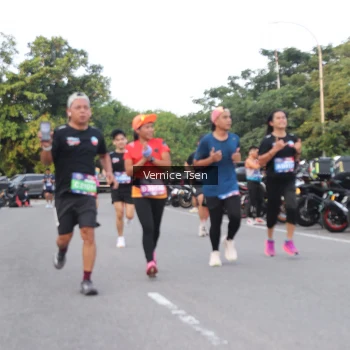Runner Photo 3794355