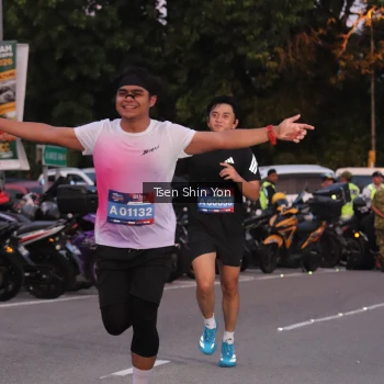 Runner Photo 3794502