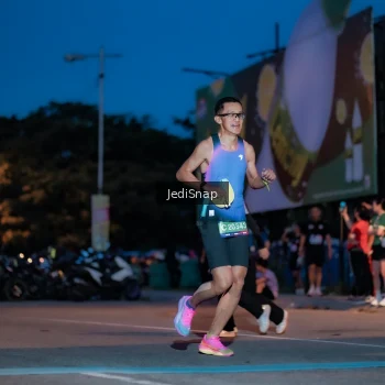 Runner Photo 3794546