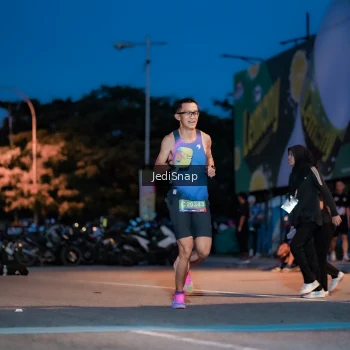Runner Photo 3794615