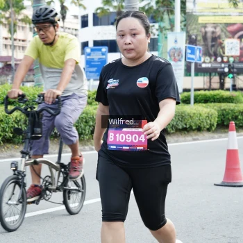 Runner Photo 3794653