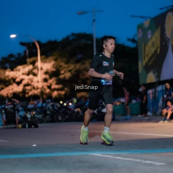 Runner Photo 3794654