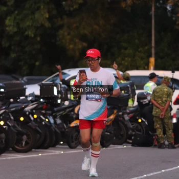 Runner Photo 3794656