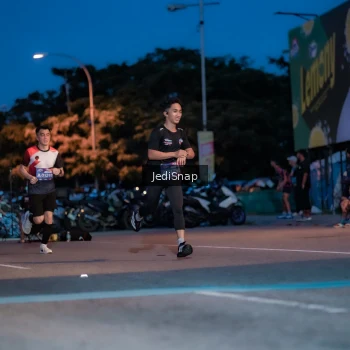 Runner Photo 3794710