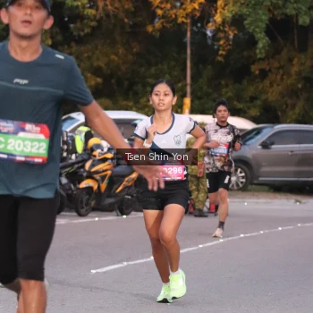 Runner Photo 3794755