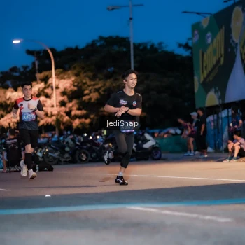 Runner Photo 3794756