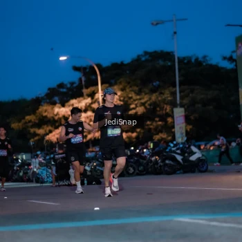 Runner Photo 3794819
