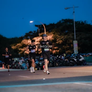 Runner Photo 3794822