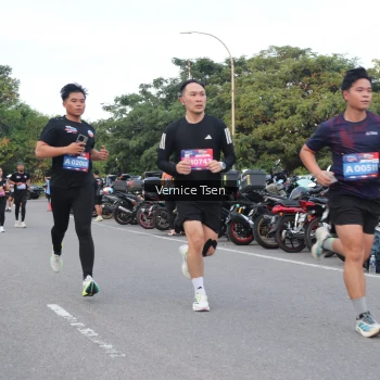 Runner Photo 3794825