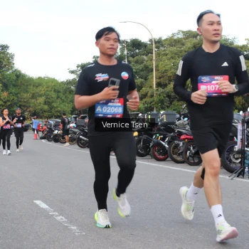 Runner Photo 3794826