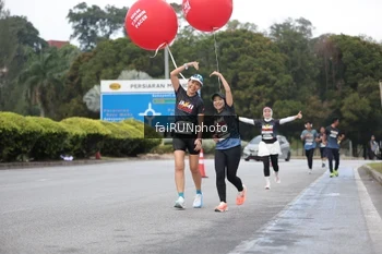 Runner Photo 3794912