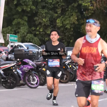 Runner Photo 3795012