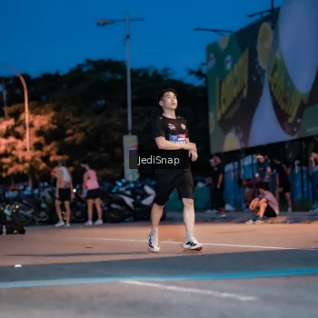 Runner Photo 3795070