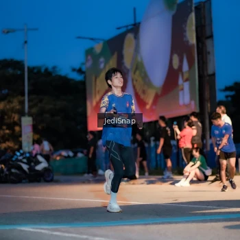 Runner Photo 3795136