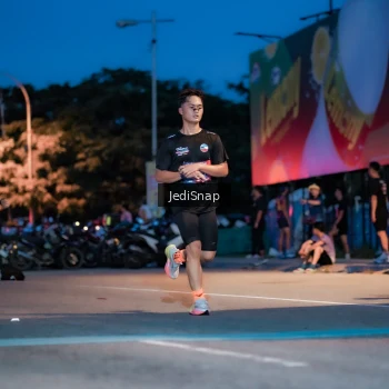 Runner Photo 3795185