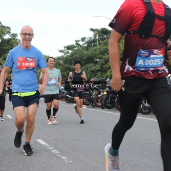 Runner Photo 3795250