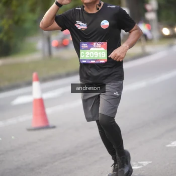 Runner Photo 3795255