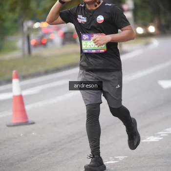 Runner Photo 3795343