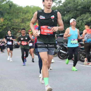 Runner Photo 3795344