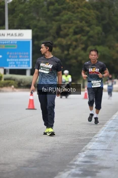 Runner Photo 3795359