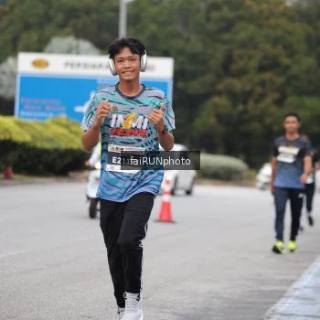 Runner Photo 3795370