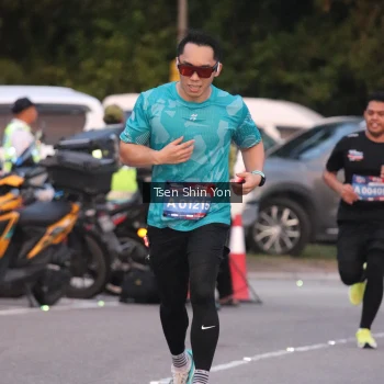 Runner Photo 3795379