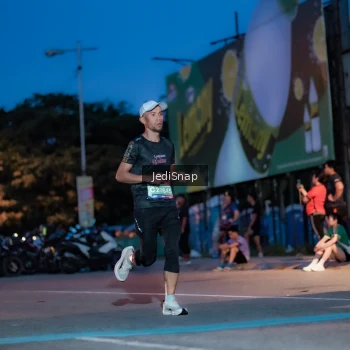 Runner Photo 3795437