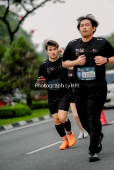 Runner Photo 3795459