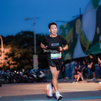 Runner Photo 3795464