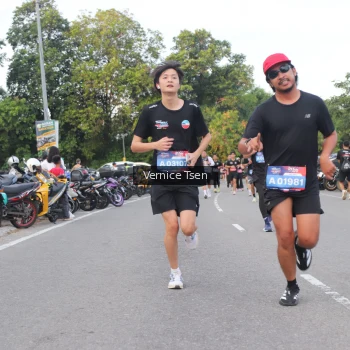 Runner Photo 3795510