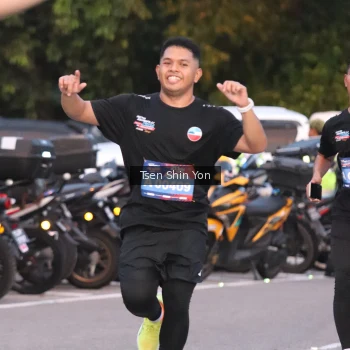 Runner Photo 3795546