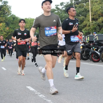Runner Photo 3795560