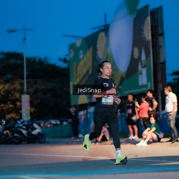 Runner Photo 3795597