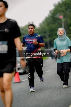 Runner Photo 3795644