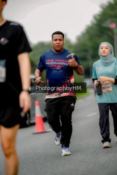 Runner Photo 3795669