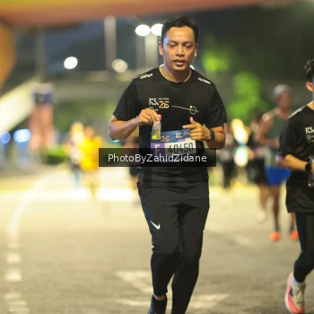 Runner Photo 3795679