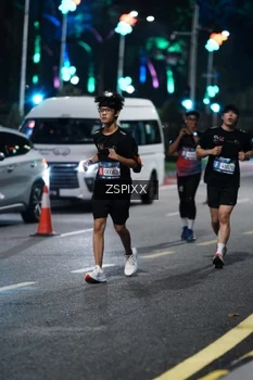 Runner Photo 3795683