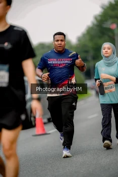 Runner Photo 3795694