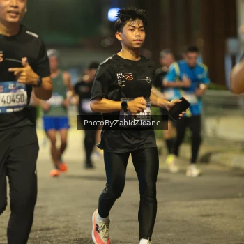 Runner Photo 3795705